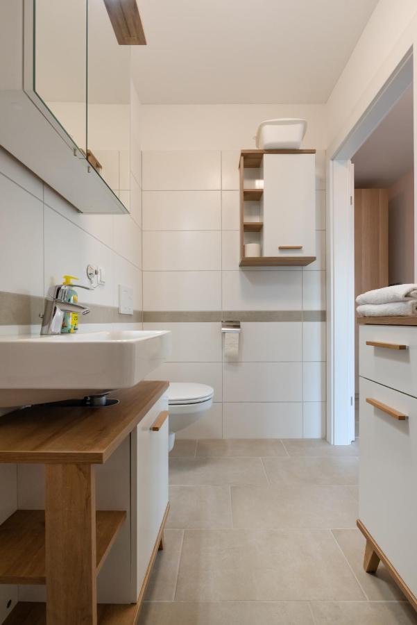 Gruene Ruhelage, 20 Minuten Ins Zentrum Und Parkgarage Apartment Wien