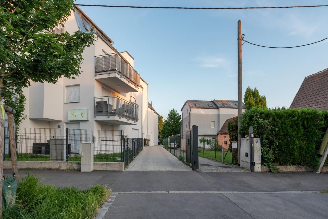 Gruene Ruhelage, 20 Minuten Ins Zentrum Und Parkgarage Wien